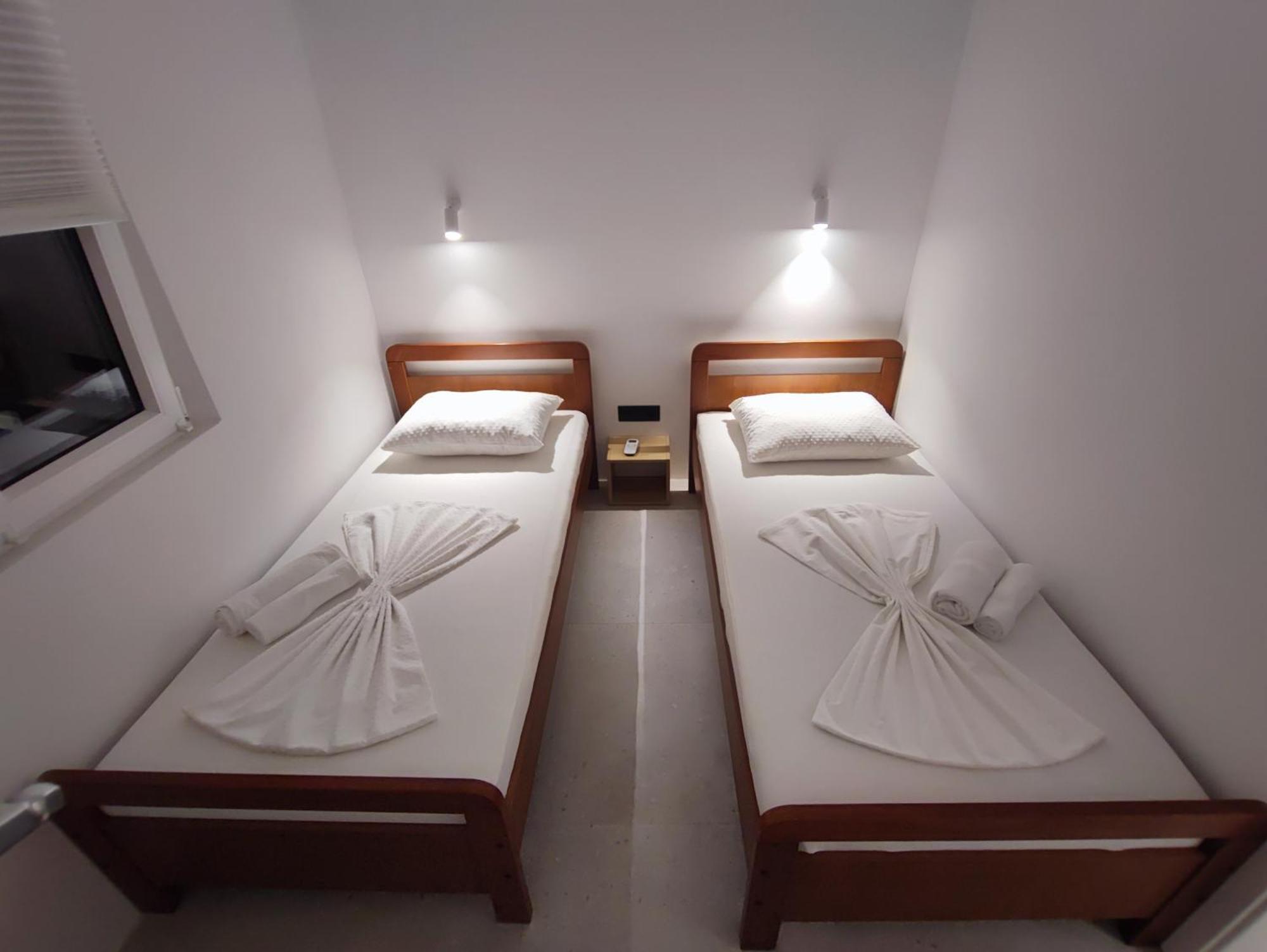 Astramaris Apartments Donji Okrug  Luaran gambar