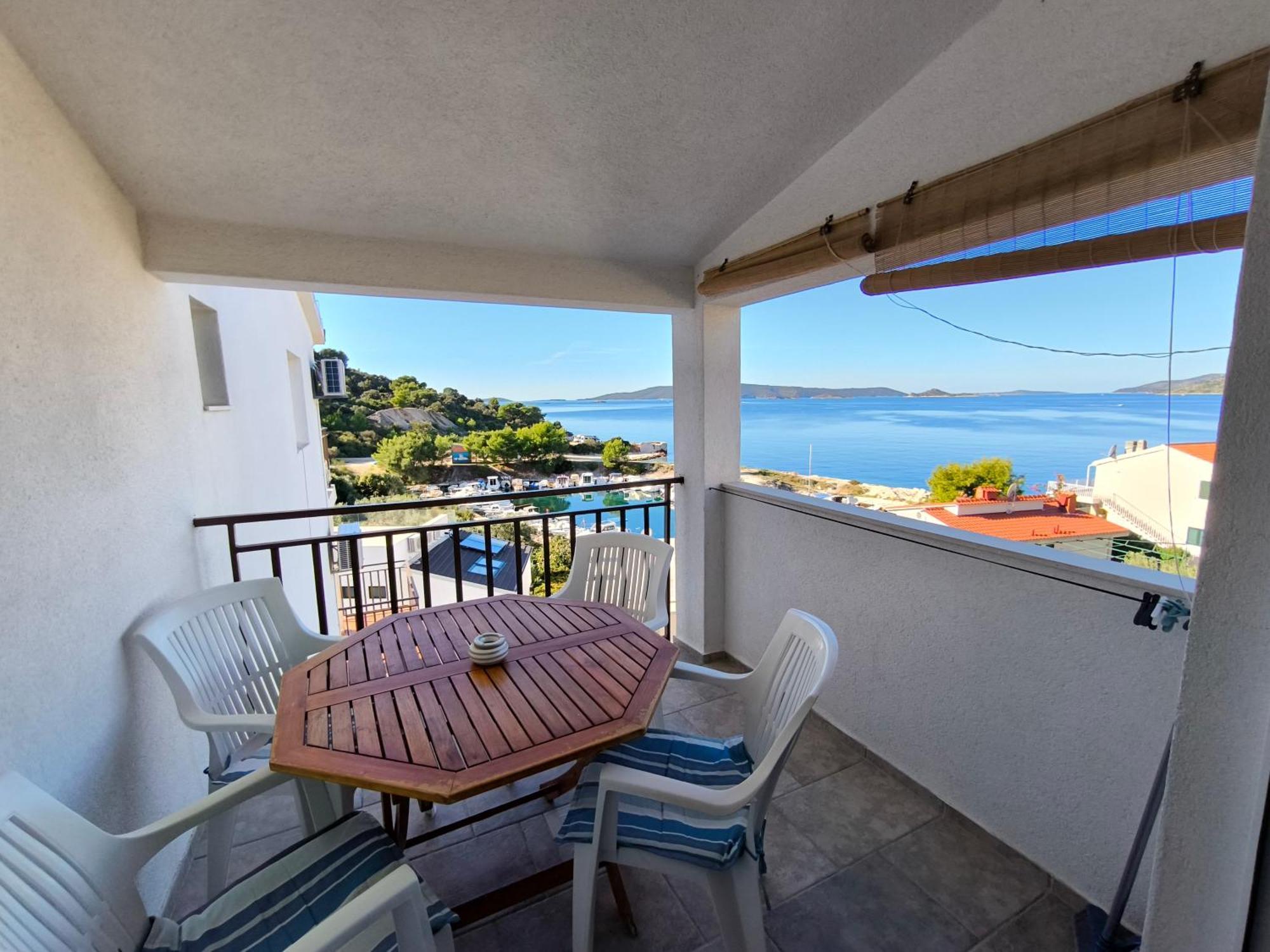 Astramaris Apartments Donji Okrug  Luaran gambar