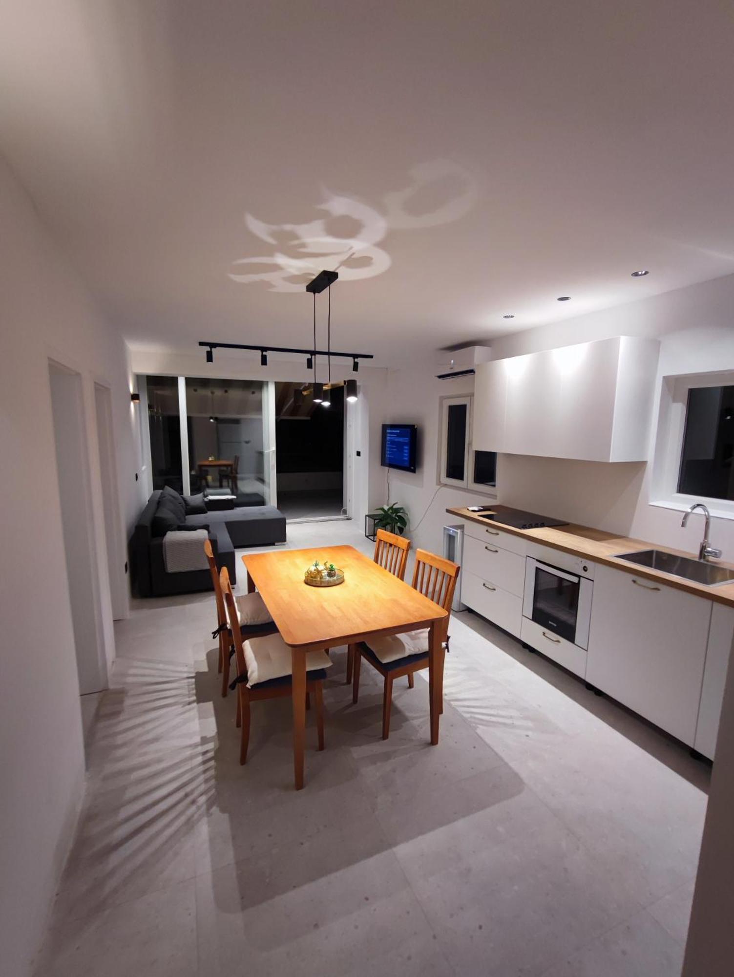 Astramaris Apartments Donji Okrug  Luaran gambar