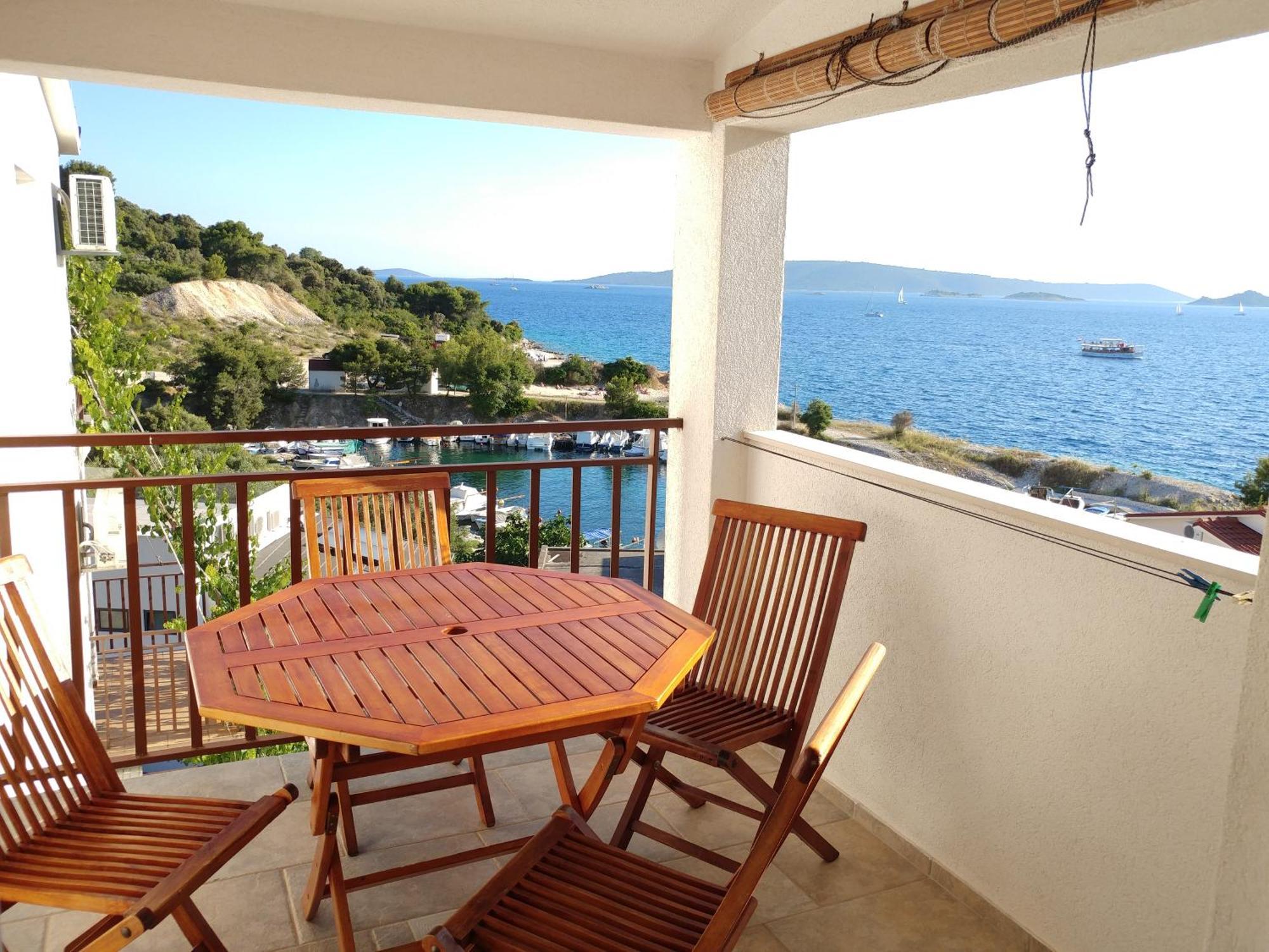 Astramaris Apartments Donji Okrug  Luaran gambar